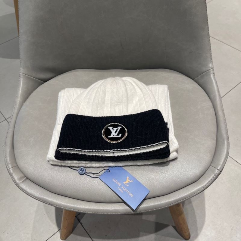 Louis Vuitton Caps Scarfs